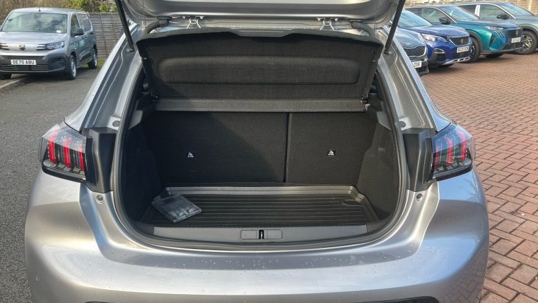 Peugeot 208 1.2 PureTech 100 Allure Premium 5dr Petrol Hatchback